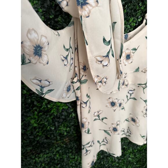 Lydelle, Cream Floral, spaghetti strap, Women’s size L, - Picture 3 of 7